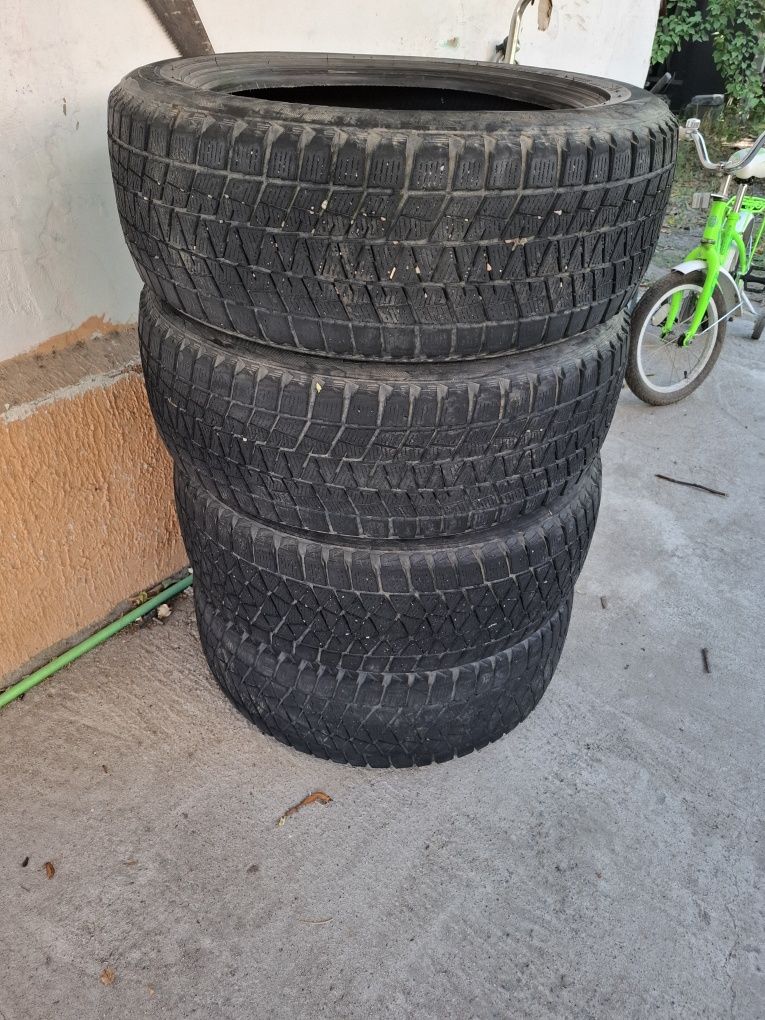 Продам зимние шины