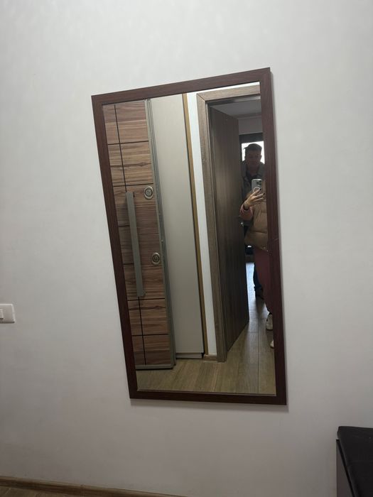 Oglindă stare perfectă. Dimensiune 140/70