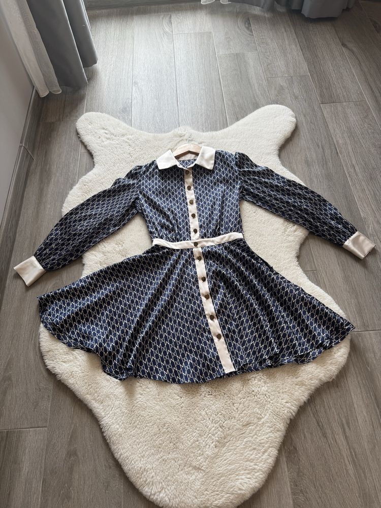 Рокля Marciano Guess