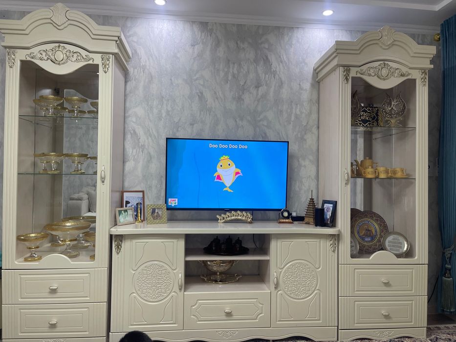 Комод и пинал для зала