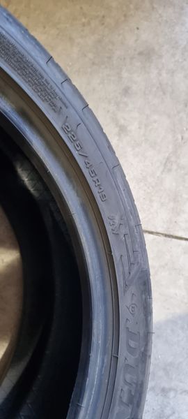 225/45/19 DUNLOP Run flat 4бр