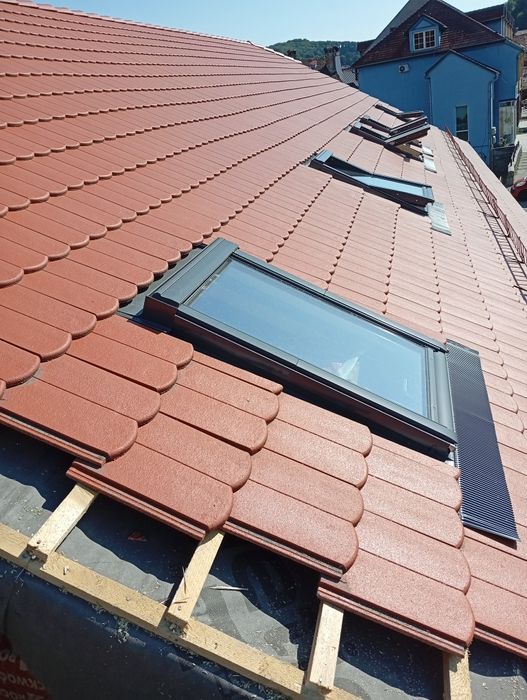 Executam acoperisuri tigla metalica si ceramica reparatii si montaj