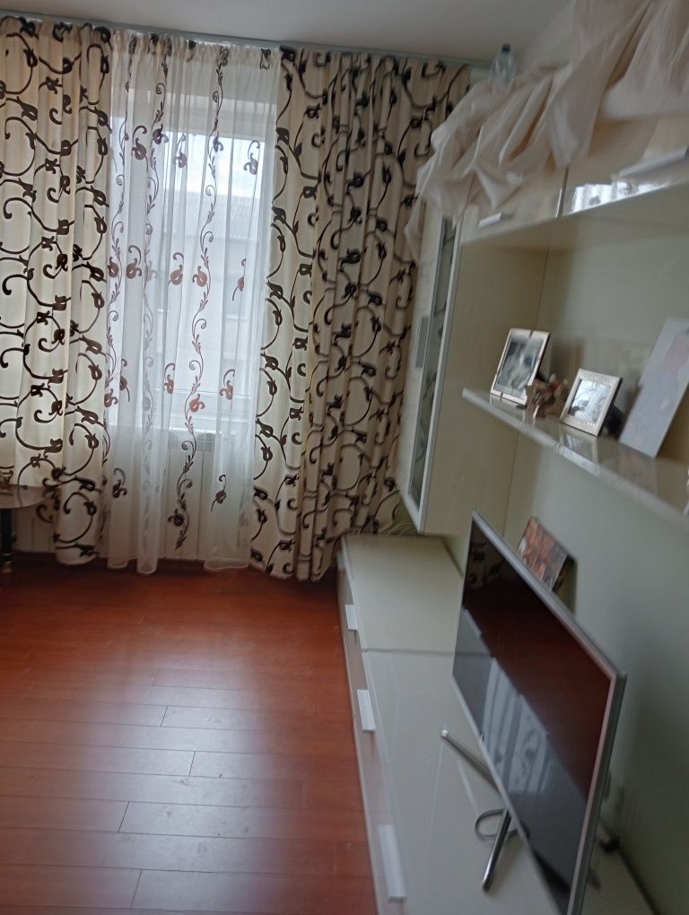 Vând apartament 2camere, zona Plevna-Dorohoi