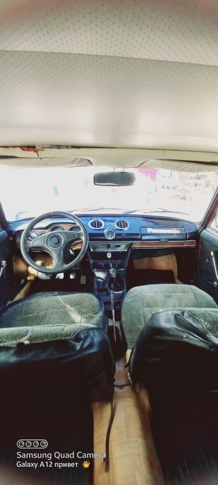 Ваз 2103 сотилади 
Матор 06 мой йемайди ходовой коро