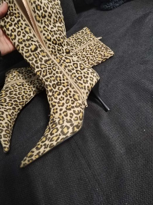 Нови тигрови ботуши