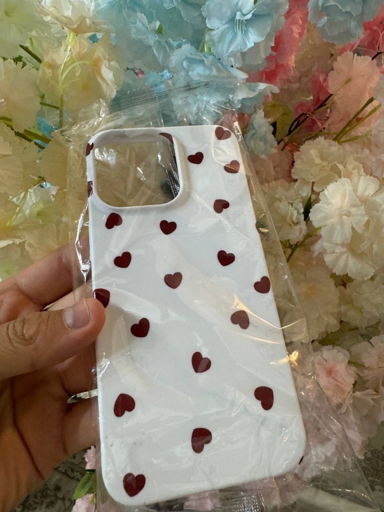 Chehol iPhone 15 pro max ga yengi. Hamasi 200 000
