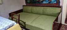 Canapele extensibile - una verde și una galbenă - 300 lei per bucată