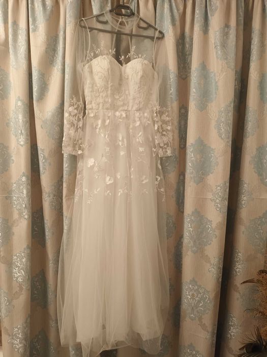 Rochie mireasa cicchi london,  stil romantic, noua, cu eticheta