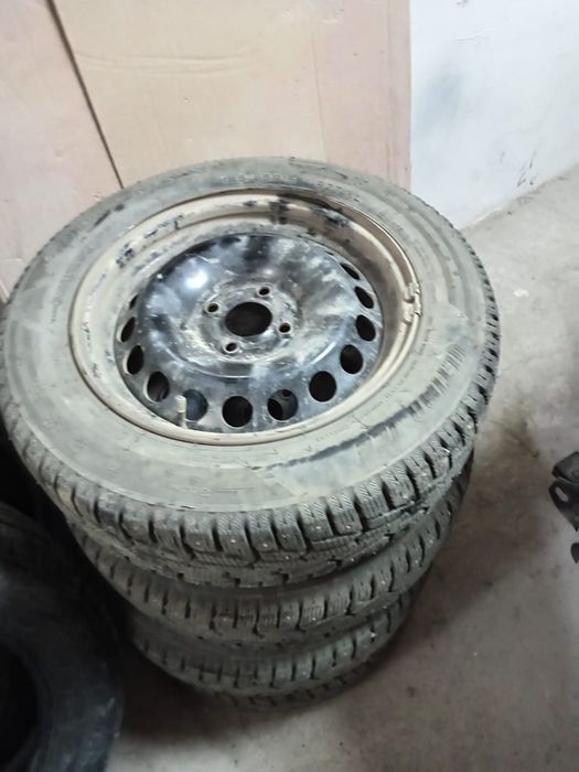 Продам колеса зимние