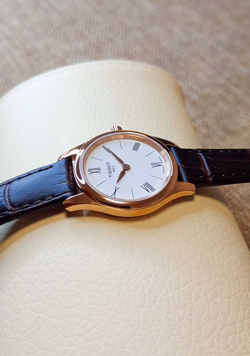 Ceas  Tissot Tradition T0630093601800 - Femei