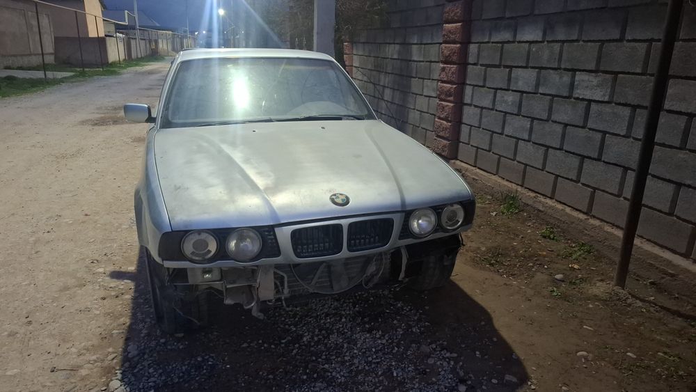 Запчасти  на бмв е34