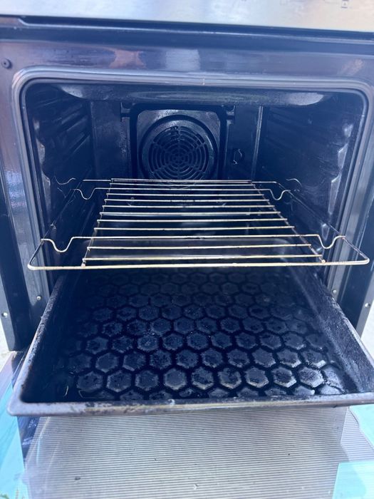 Cuptor incorporabil Hansa BOEI64010030, Electric, 8 Functii, Grill, Cl