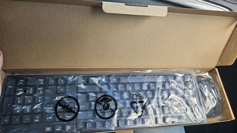 Kit Wireless Tastatura si Mouse Acer AAK940
