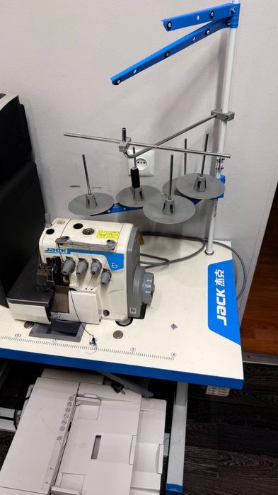 Оверлок Jack E3 / Ломбард Даем Деньги