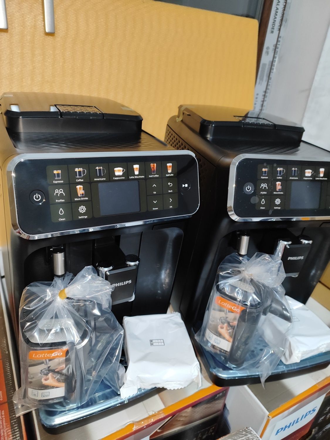 Espressor automat Philips Seria 5500 2xAquaclean bonus