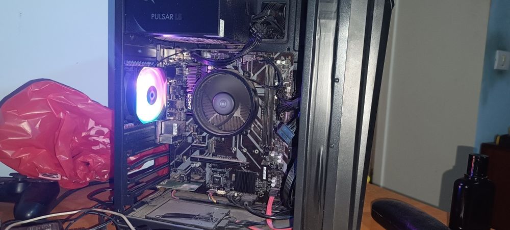 Vând PC gaming mid high