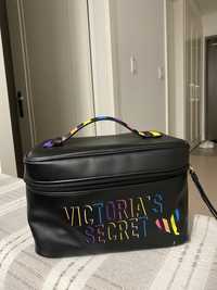 Продам новую косметичку Victoria’s Secret