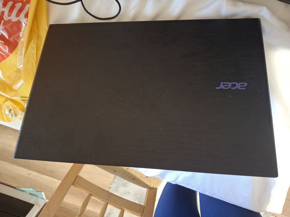 Продавам Лап топ Аser