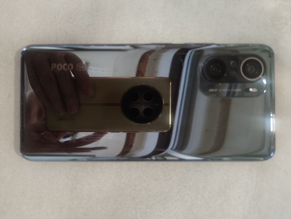 Телефон Xiaomi Poko F3