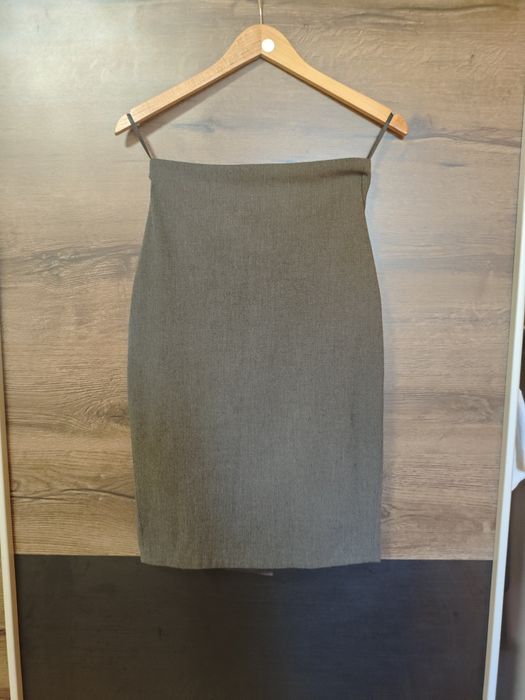 Поли L/Xl Дънкови и офис поли от 10/15 лв за брой