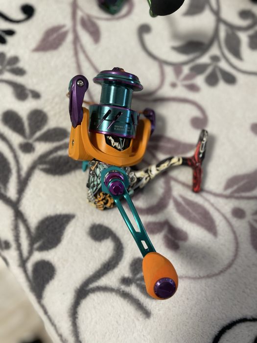 Спининг макара нова