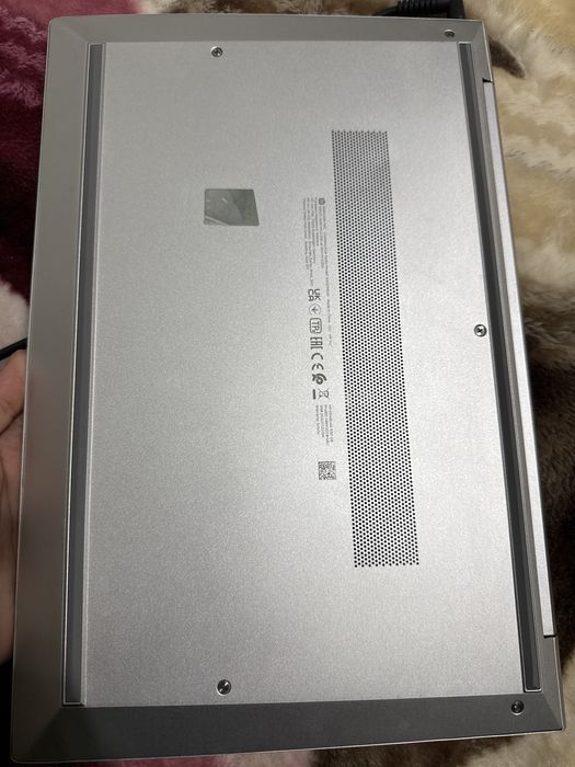 Hp elite book 830 G8