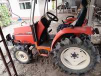 Vand tractor Kubota - Saturn,24 cai ,4 pistoane,tractiune 4×4,an 2012.