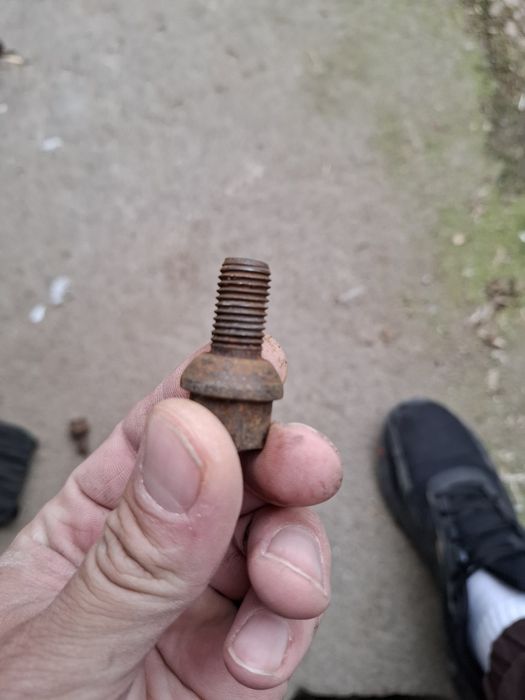 Болтове за Mercedes w203