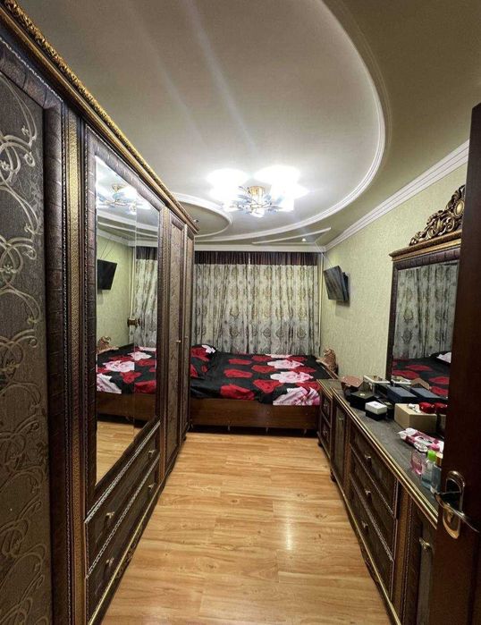 Квартира 2 комнатная 3 этаж Новомосковская Кирпич Супер Цена