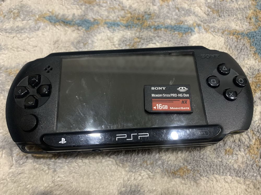 Sony PSP портативная приставка