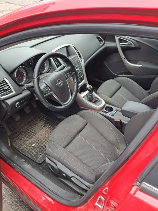 Opel astra j sports tourer