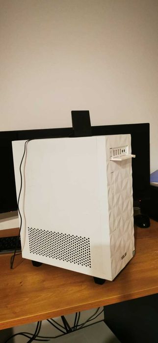 PC ASUS Intel i3-9100 / 8GB RAM / SSD NVMe 240GB – ideal birou, școală