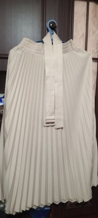 Киймлар сотилади