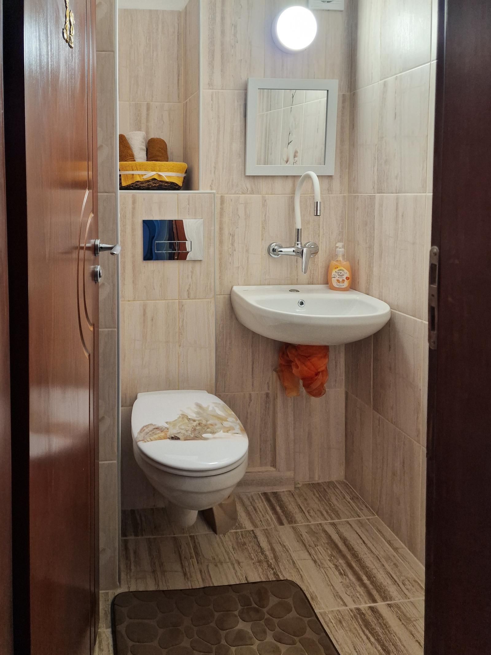 Тристаен апартамент под наем в ж.к. Зона Б-18, 2155734