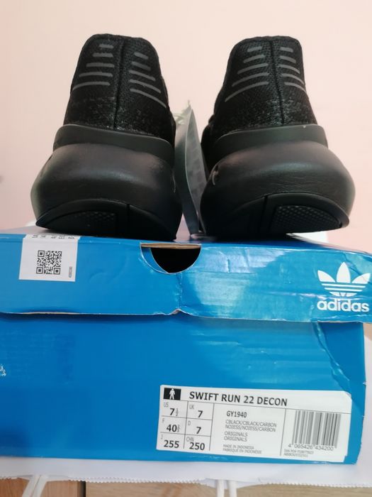 Adidasi Adidas SWIFT RUN 22 DECON noi originali 100 %