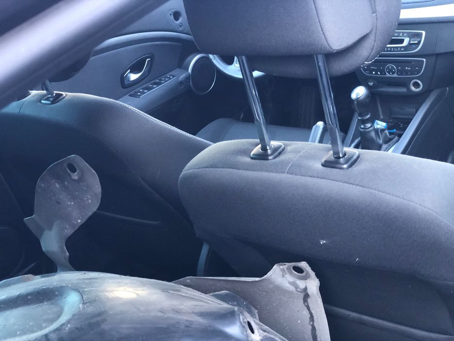 Prag Megan 3 elemente caroserie 2009-2013