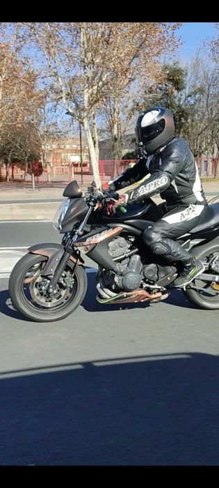 Kawasaki ER6n din 2008