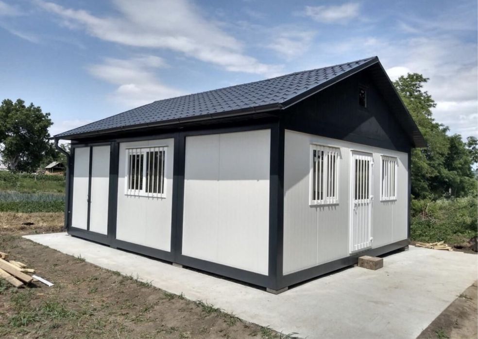 Cabane si Case din panouri sandwich de locuit