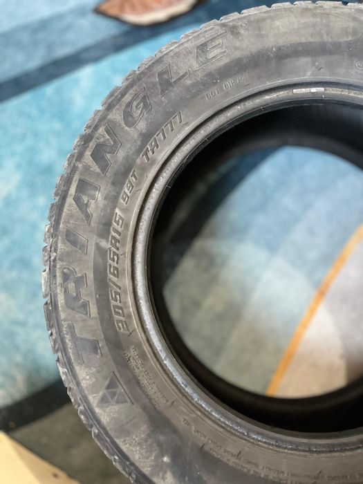 Шины для машины.