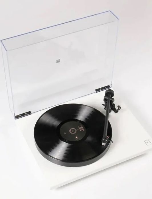 Turntable Rega RP1 - Record Player