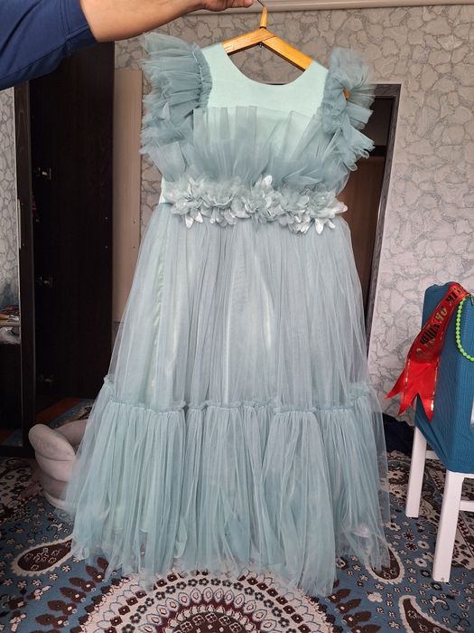 Вечернее пышное платье