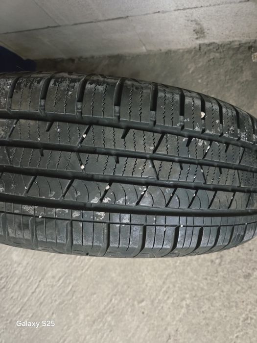 Anvelopă Continental 215/65 R16 cu jantă –  nouă, DOT 2023