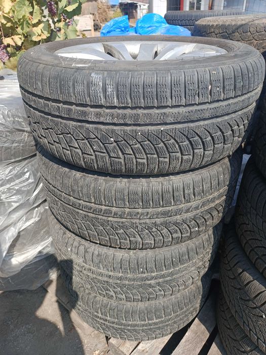 Зимни гуми 245/50/18 NOKIAN с джанти от BMW- 7 серия
