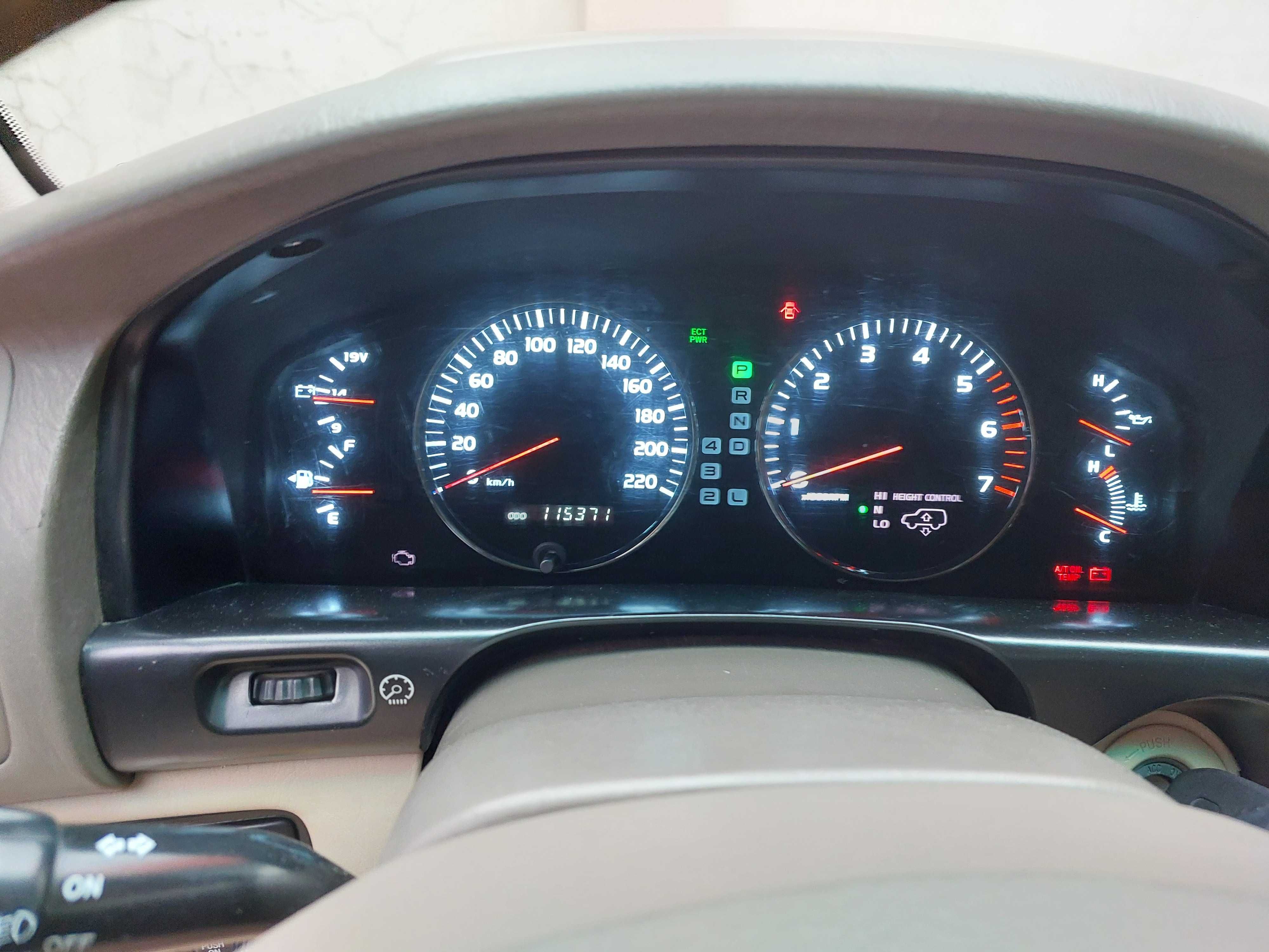 Lexus LX470, 2004