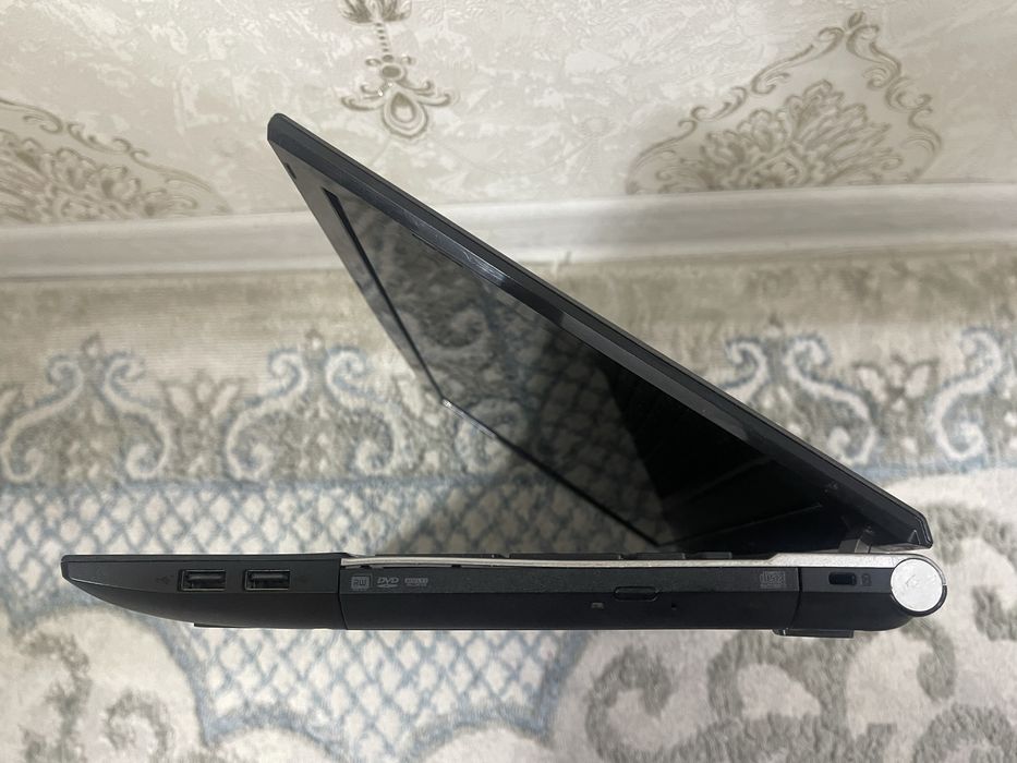 Продам Acer Aspire V3-571G Core i5