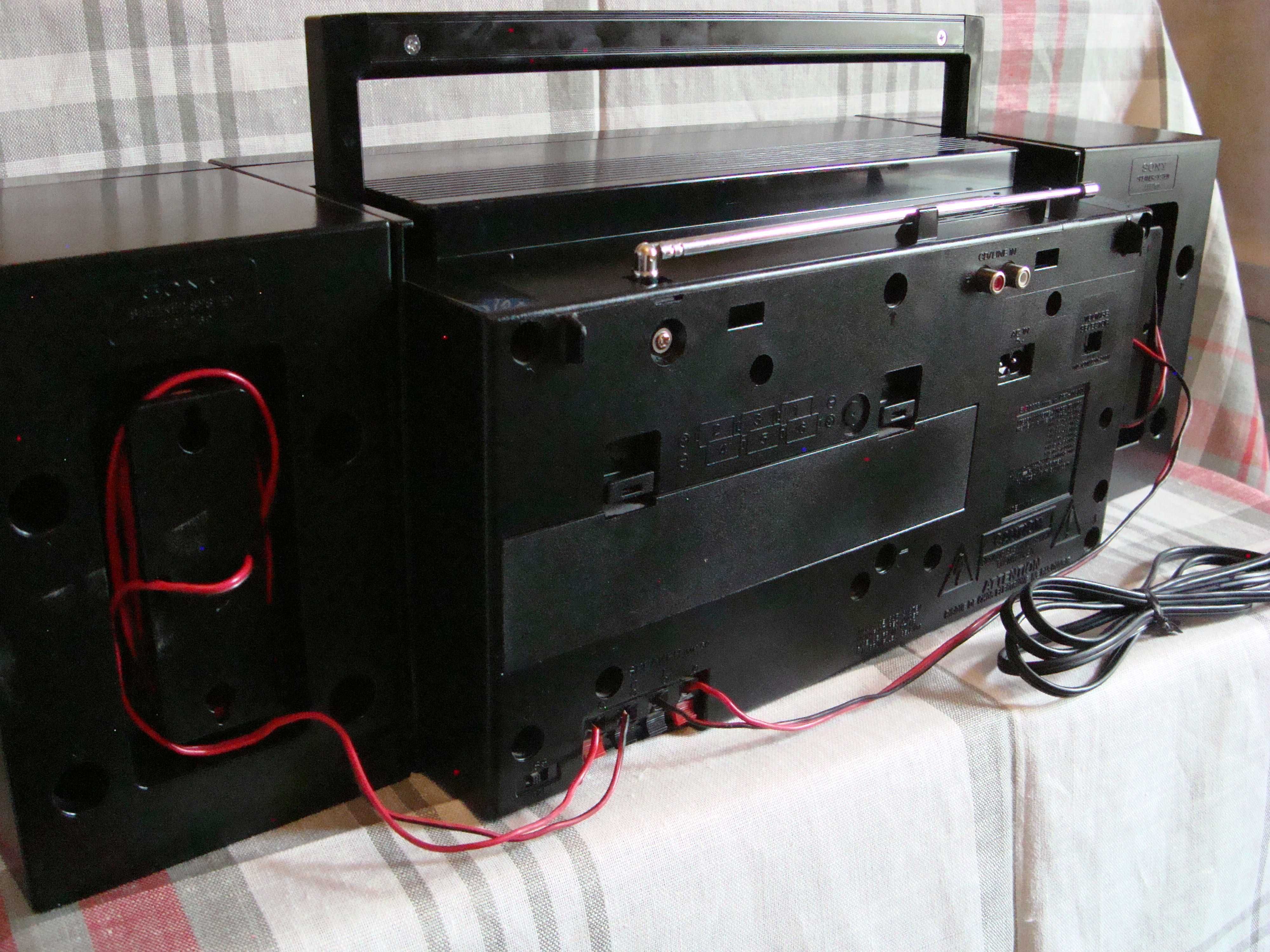 SONY CFS-W 600  MADE IN JAPAN  .1985 ГОД. Обмен.
