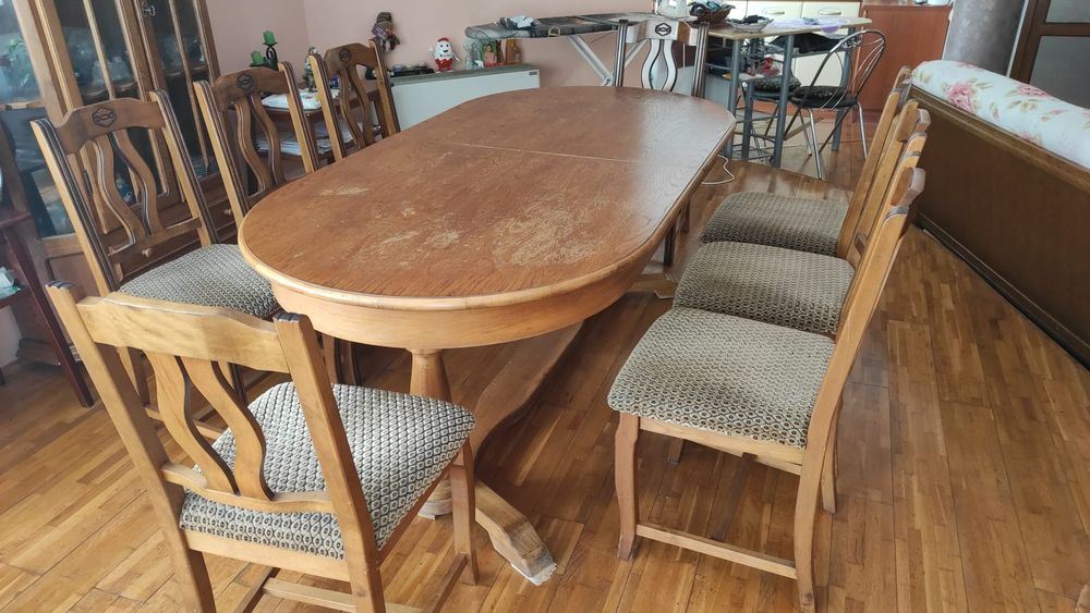 Masa și scaune living