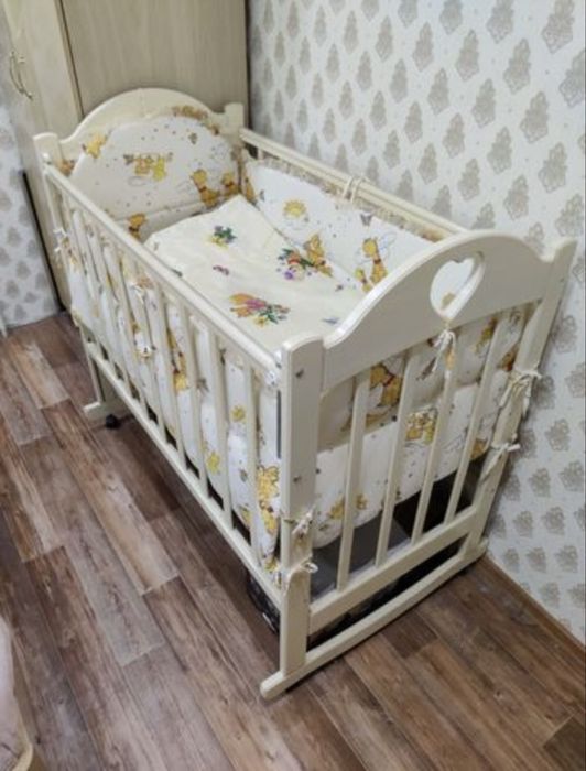 Детская кроватка, совершенно новая