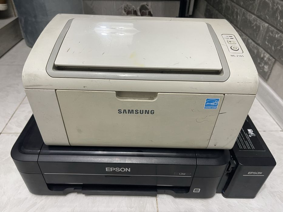 Продам 2ва принтера вместе Epson