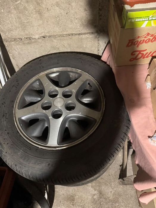 Джанти Chrysler
voyager 5x114.3 15цола